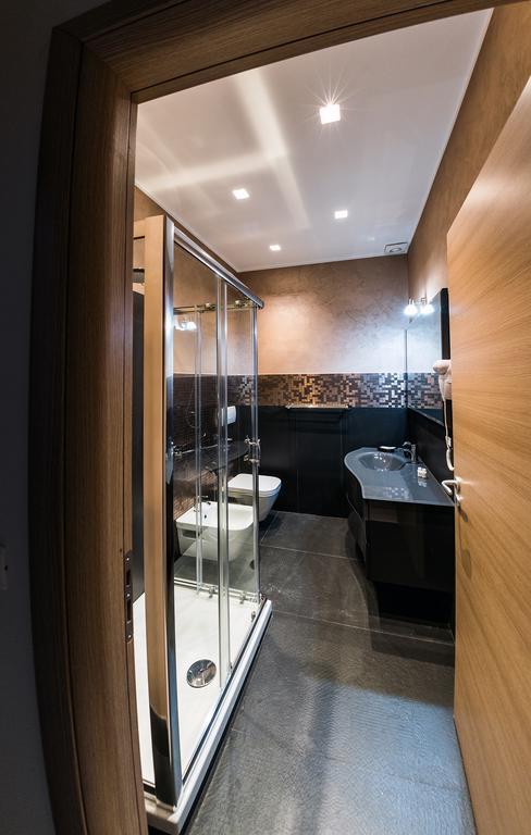 Ariston Suite 피아차암머리나 외부 사진