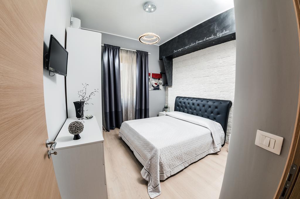 Ariston Suite 피아차암머리나 외부 사진