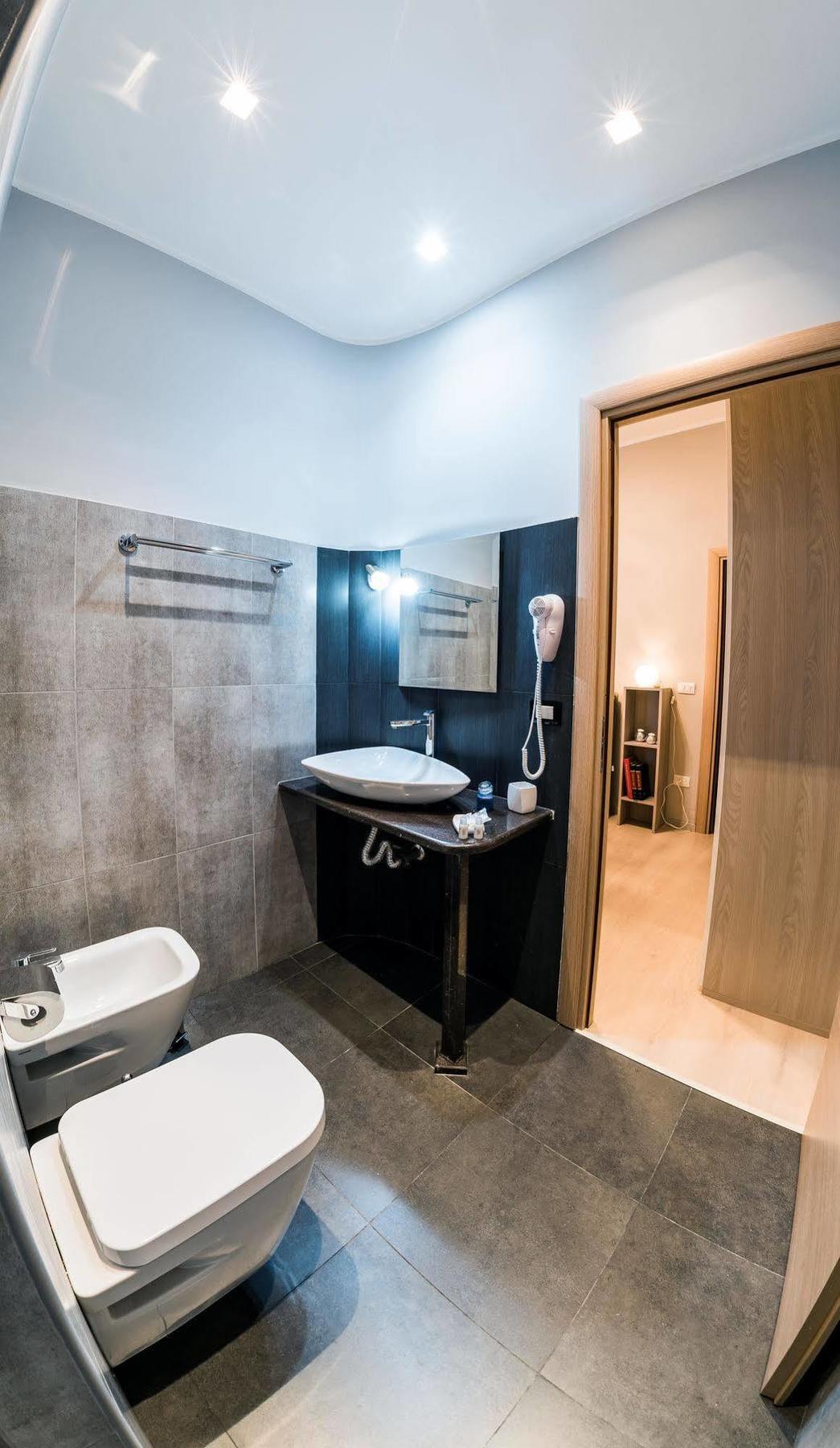 Ariston Suite 피아차암머리나 외부 사진